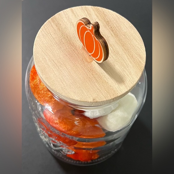NWT Fall Decor Glass Jar with Orange and White Felt Pumpkins 1.2L Holiday - Picture 4 of 11